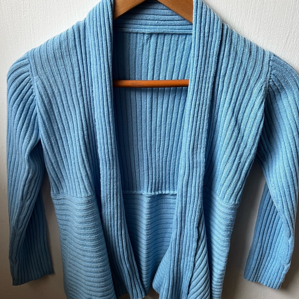 Girls sweater.